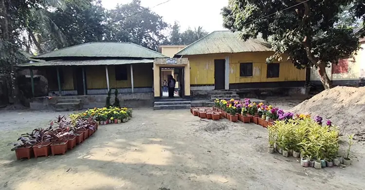 জিয়া পরিবারের আদি নিবাস &lsquo;জিয়া বাড়ি&rsquo;।