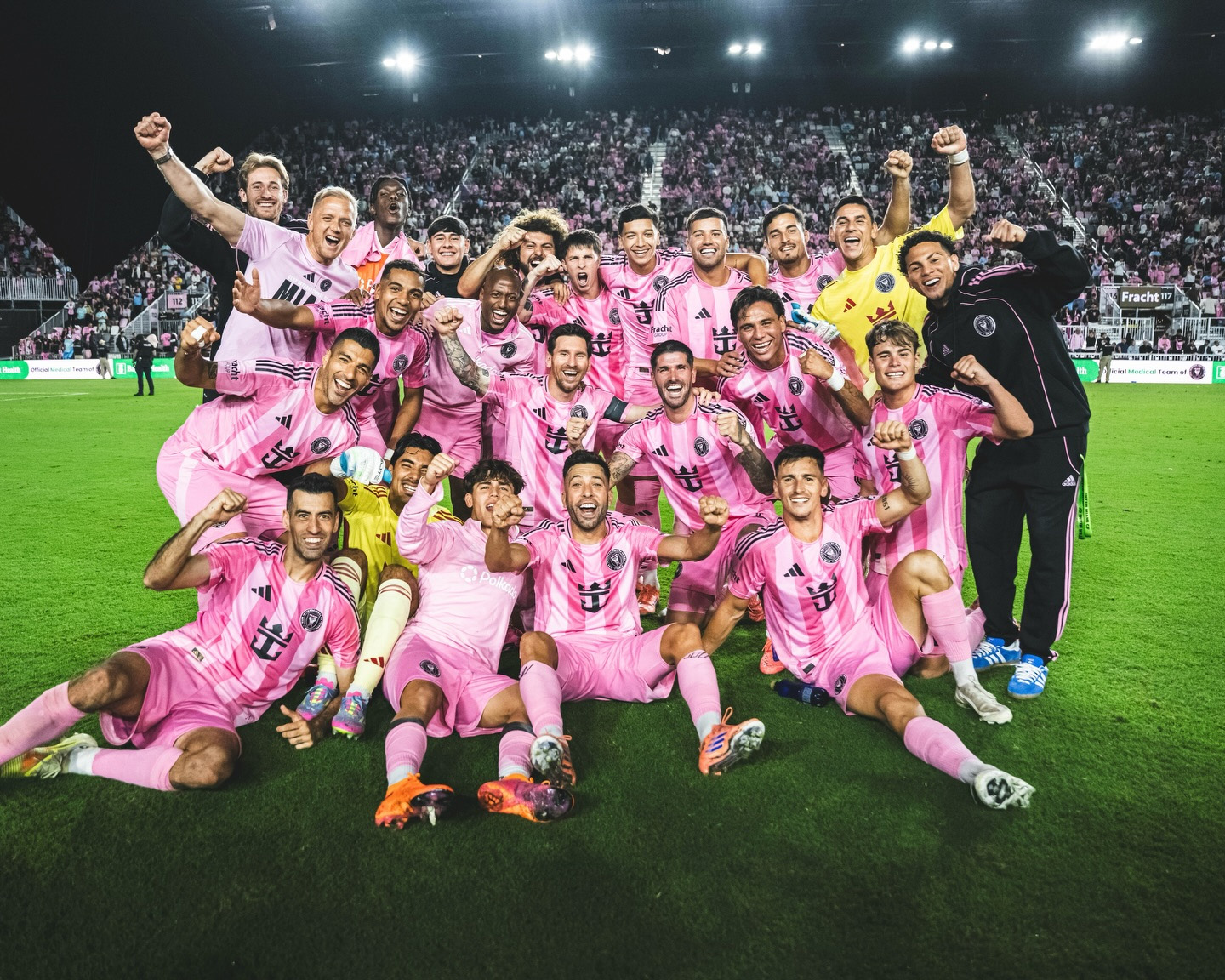 শিরোপা জয়ের শিরোপা জয়ের।