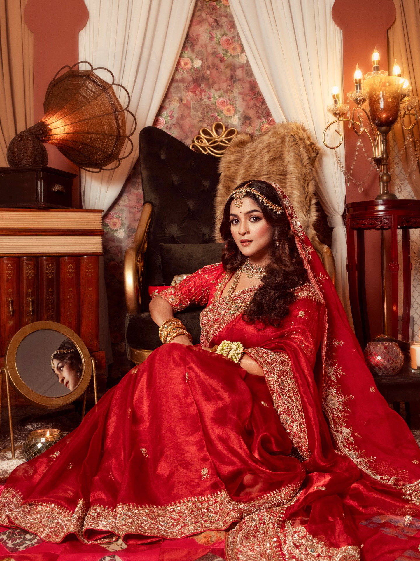 অভিনেত্রী সাদিয়া আয়মান।