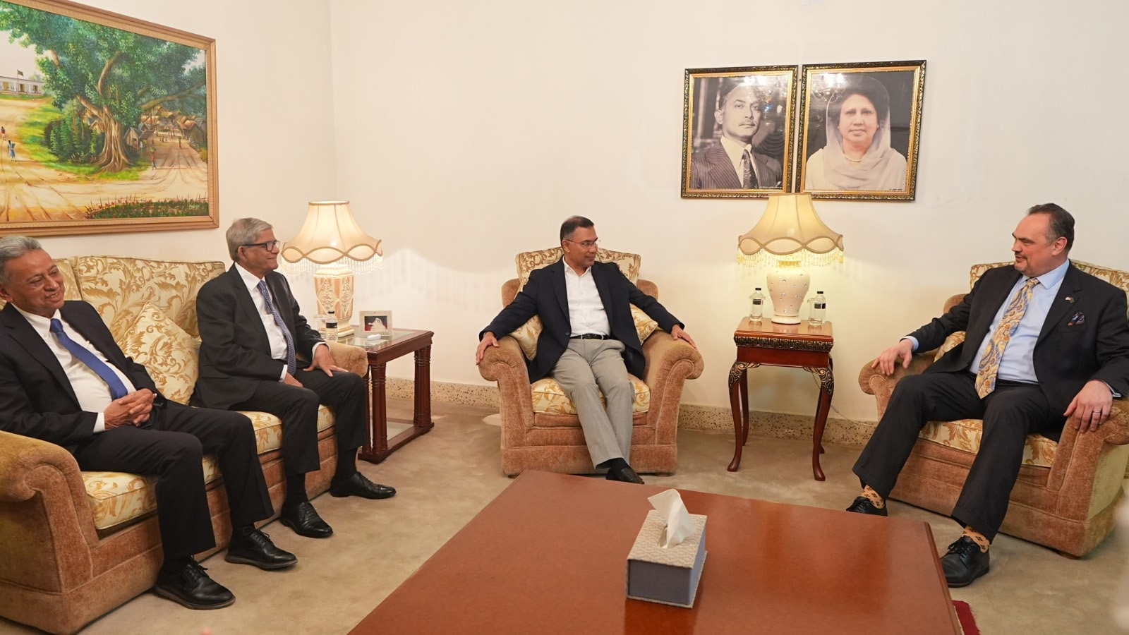 তারেক রহমানের সাথে যুক্তরাষ্ট্রের নবনিযুক্ত রাষ্ট্রদূত ব্রেন্ট ক্রিস্টেনসেন এর সাক্ষাৎ।