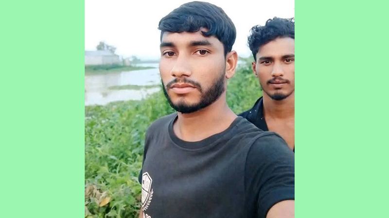 বিদ্যুৎস্পৃষ্টে প্রাণ গেল ব্যাটারিচালিত অটোরিকশা চালকের