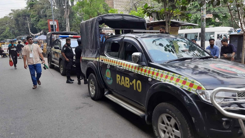 সোহরাওয়ার্দী ঘিরে সতর্ক অবস্থানে আইন-শৃঙ্খলা বাহিনী