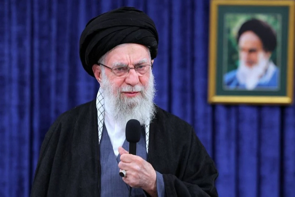 আয়াতুল্লাহ খামেনির শেষ বিদায় অনুষ্ঠান স্থগিত