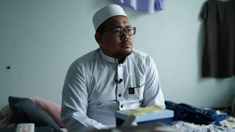 ১৭০ প্রিয়জন হারালেন এক ইমাম