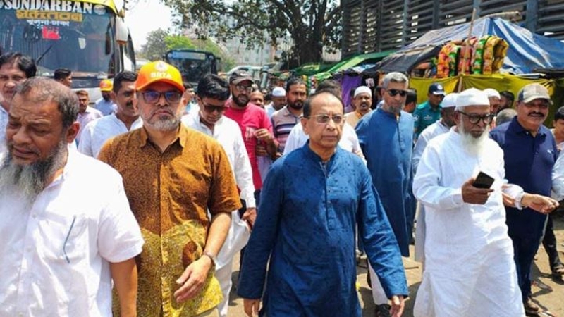 ঈদযাত্রায় বাড়তি ভাড়া আদায় ও চাঁদাবাজি হবে না: সড়ক সচিব