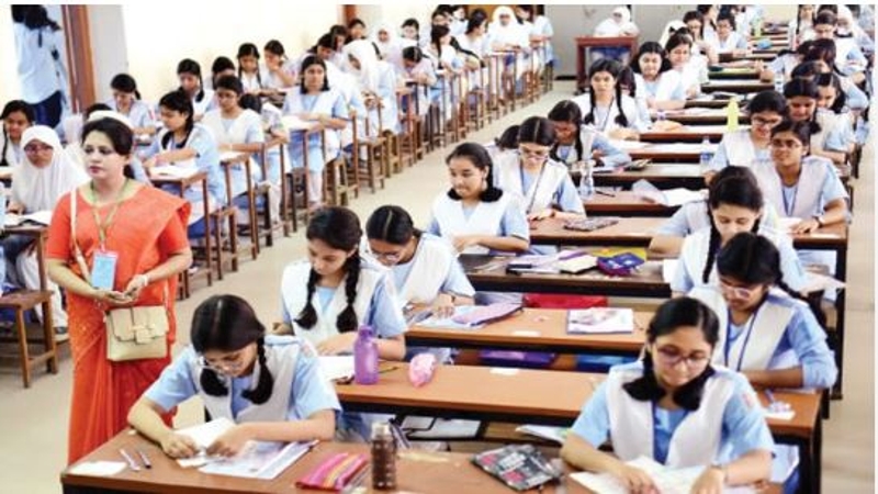 এসএসসি ও সমমানের পরীক্ষা শুরু