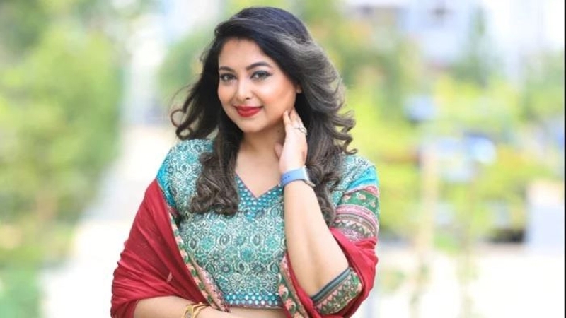 এবারও পুরস্কার পেতে যাচ্ছেন আ’লীগের দোসর ও বির্তকিত শিল্পী কোনাল !