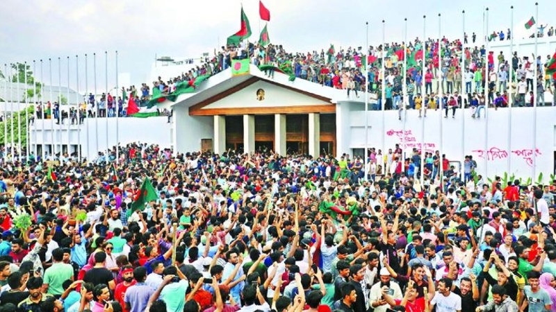 ‘জুলাই শহীদ’ ও ‘জুলাই যোদ্ধা’ স্বীকৃতি দেবে সরকার