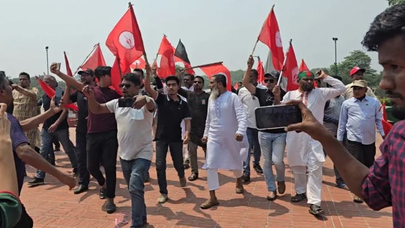 স্মৃতিসৌধে ‘জয় বাংলা, জয় বঙ্গবন্ধু’ স্লোগান