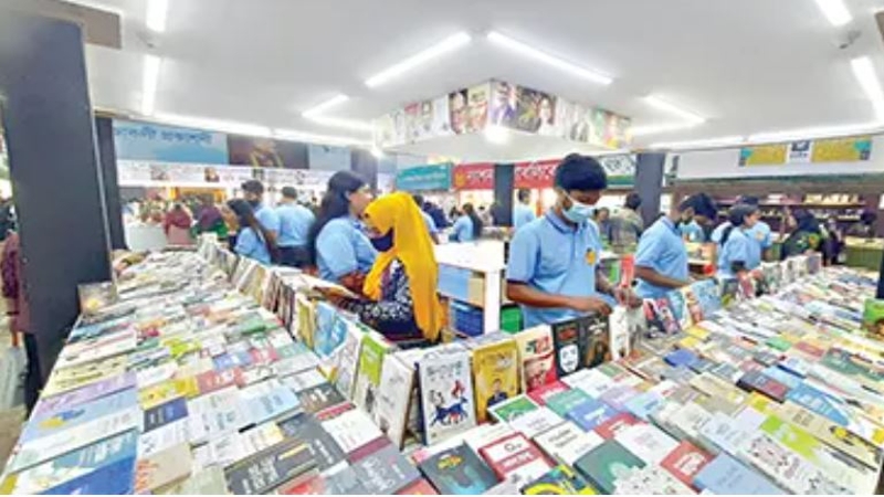 পিছিয়ে নেই ডিজিটাল বইও
