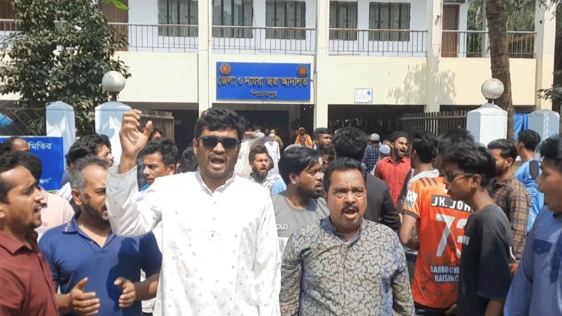 আওয়ামী লীগের ৫ নেতা গ্রেপ্তার