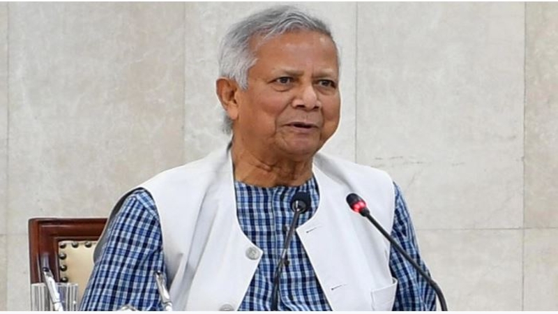 পুলিশ কর্মকর্তাদের সঙ্গে বৈঠকে প্রধান উপদেষ্টা