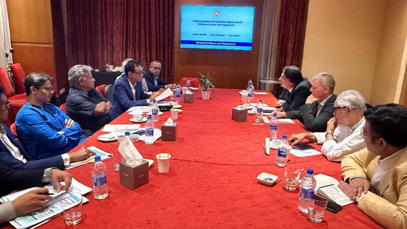 উপদেষ্টার সাথে ইন্ডাষ্ট্রিয়াল গ্লোবাল ইউনিয়নের প্রতিনিধিদলের সাক্ষাৎ