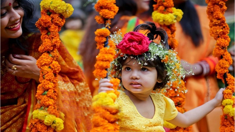 আজ বসন্ত ভালোবাসার দিন