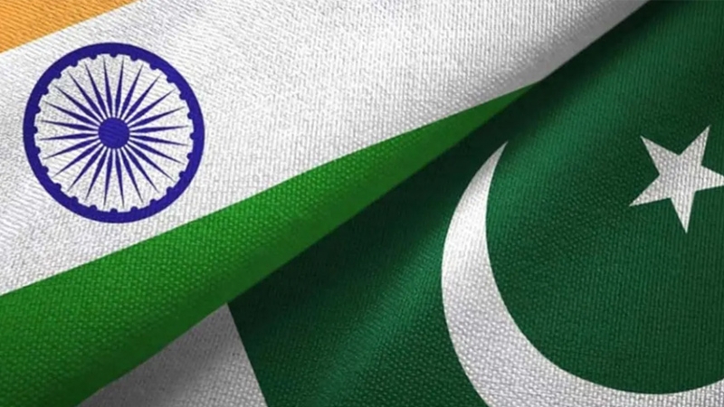 পাকিস্তানিদের  ভারত ছাড়ার নির্দেশ