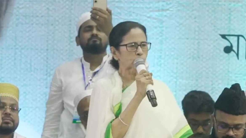 পশ্চিমবঙ্গের দাঙ্গায় বাংলাদেশিদের হাত: মমতা