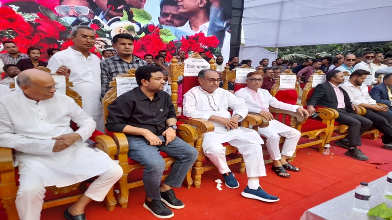 ‘জাতীয় নির্বাচনের জন্য আমরা লড়াই করছি’