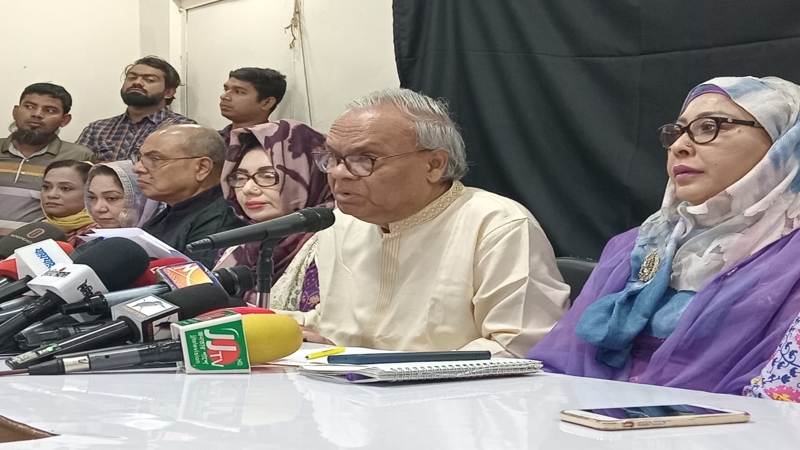 ‘নারীর প্রতি হেনস্তা; উগ্র গোষ্ঠীর মদদ থাকতে পারে’