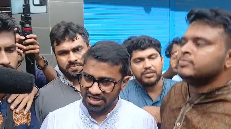 গণ অধিকার পরিষদের প্রার্থী ঘোষণায় হট্টগোল