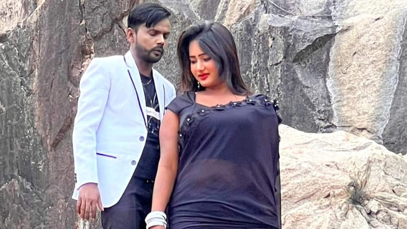 আমার জীবন থেকে রিয়া মনি বয়কট: হিরো আলম