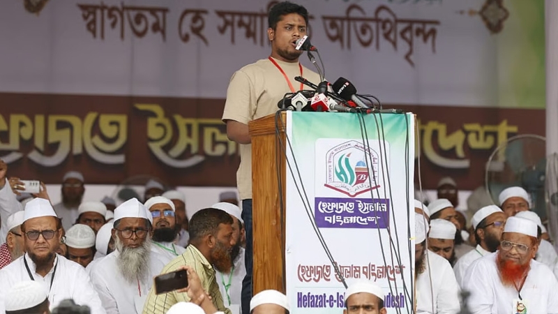 ড. ইউনূসকে আমরা ক্ষমতায় বসিয়েছি: হাসনাত