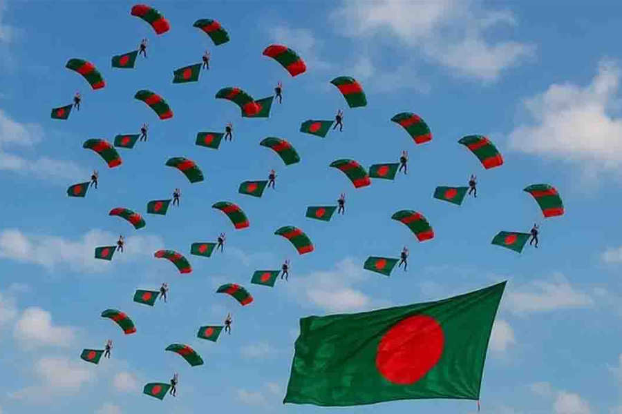 বিজয় দিবসে পতাকা হাতে প্যারাস্যুটিংয়ে বিশ্বরেকর্ড