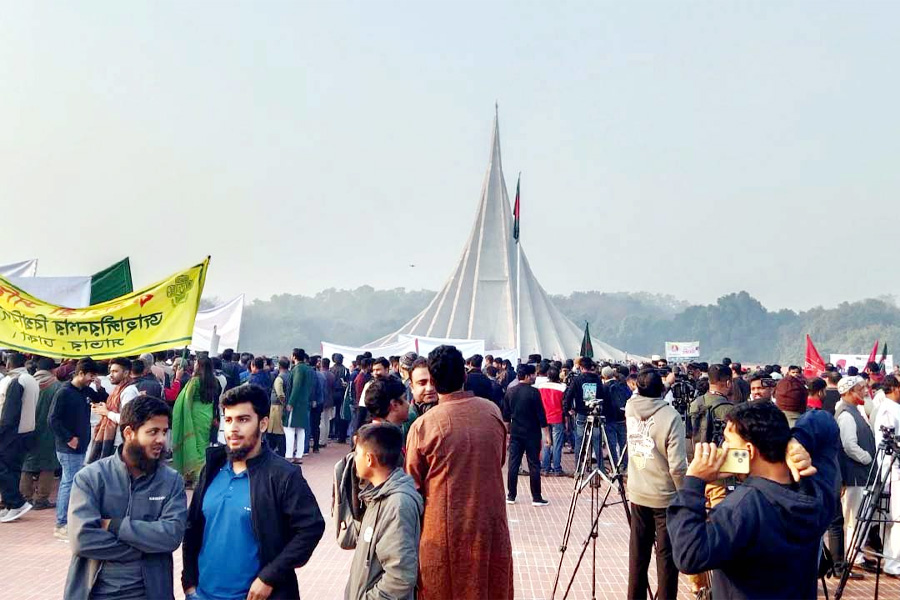 সর্বসাধারণের জন্য খুলে দেওয়া হলো জাতীয় স্মৃতিসৌধ