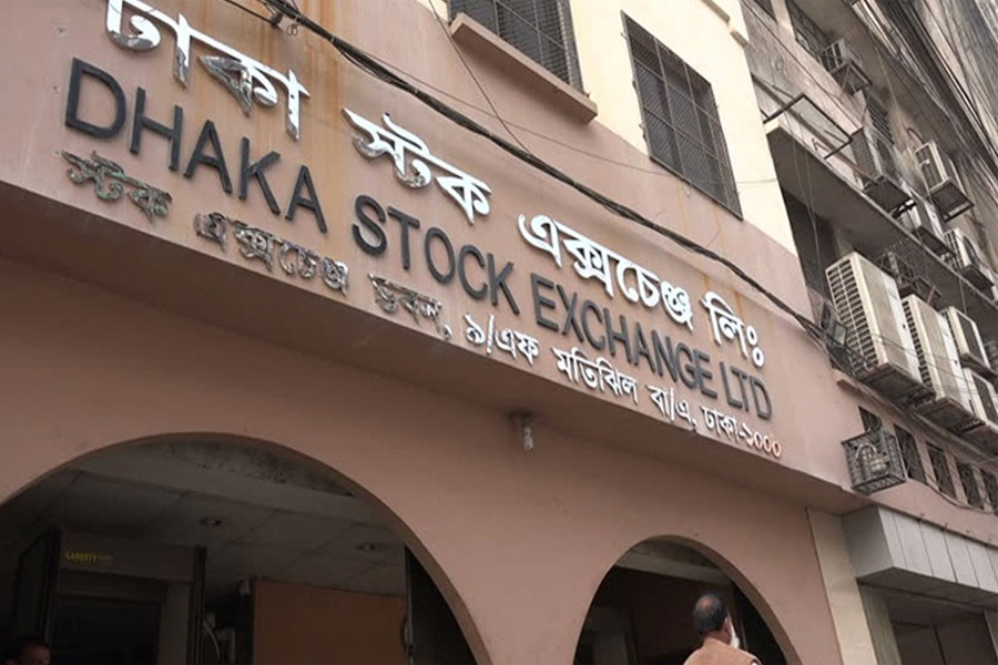 নির্বাচনী অনিশ্চয়তা ও গুঞ্জনে বিনিয়োগকারীদের আতঙ্ক