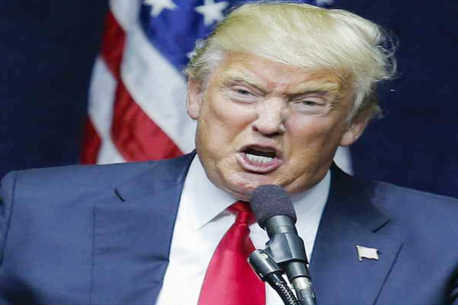 ২ দেশের সরকার পতনের হুমকি দিলেন ট্রাম্প