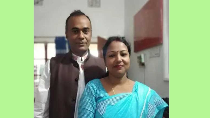 বাংলাদেশের বেতন-ভাতায় থাকেন ভারতে