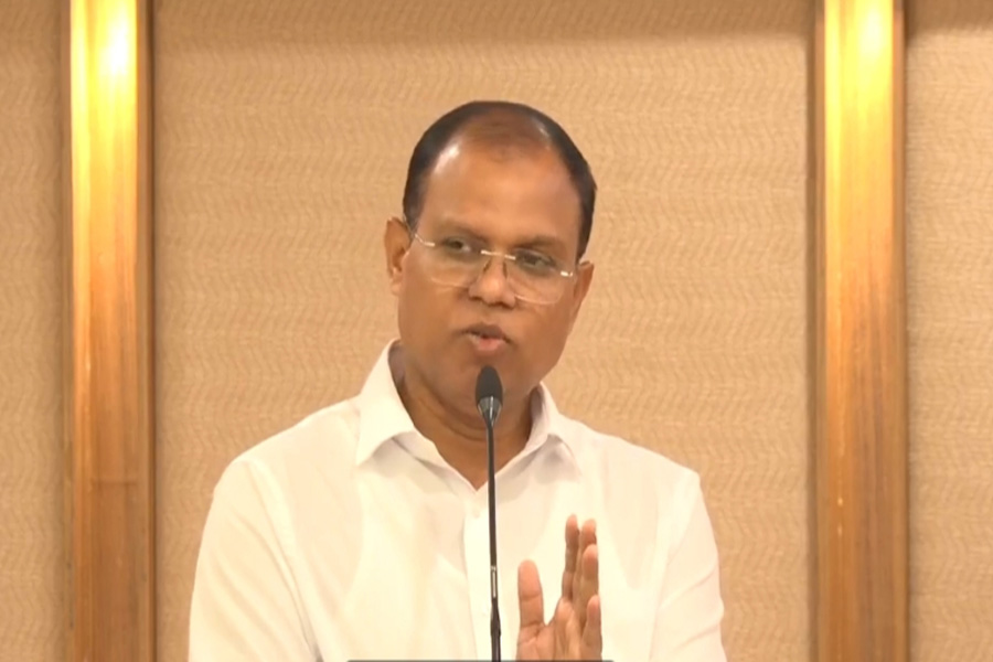 কারও ব্যক্তিগত বিরুদ্ধে কটূক্তি বা চরিত্রহনন গ্রহণযোগ্য নয় : আতিকুর রহমান রুমন