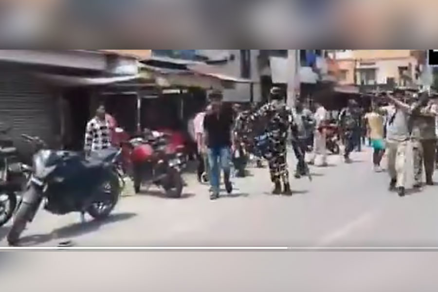 ভোট গণনার মধ্যে কোচবিহারে বিজেপি–তৃণমূল সংঘর্ষ