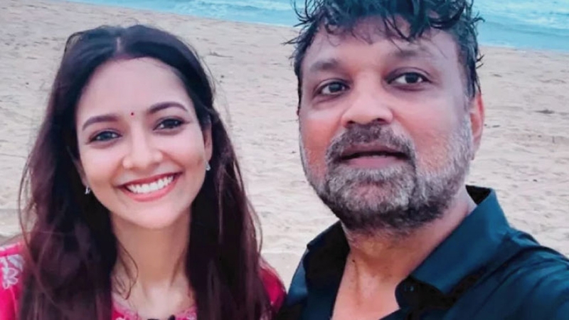 প্রেম করছেন সৃজিত-সুস্মিতা? জল্পনায় সরগরম টলিউড