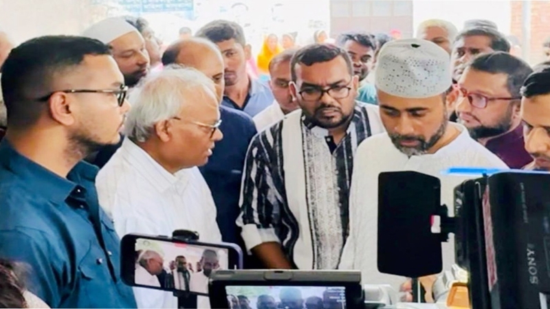 মাইলস্টোন ট্র্র্যাজেডিতে শহীদ পরিবারের পাশে রিজভী