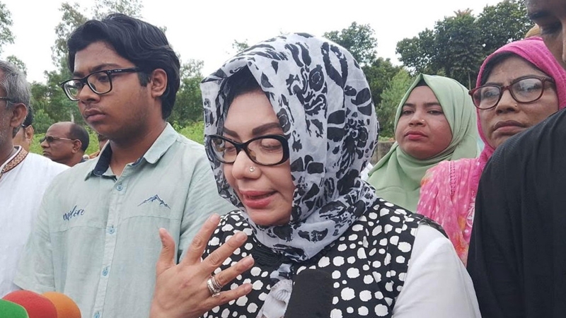 মেহেরীন চৌধুরী নারী সমাজের গর্ব: আফরোজা আব্বাস