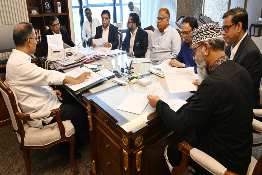 সড়ক যোগাযোগ নির্বিঘ্ন রাখতে সরকার দৃঢ়প্রতিজ্ঞ : প্রধানমন্ত্রী