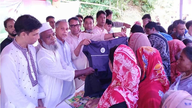 সিলেটে তারেক রহমানের উপহার পেলেন চা শ্রমিকরা