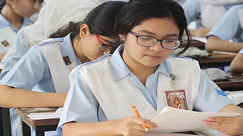 ২৪ জুলাইয়ের এইচএসসি পরীক্ষাও স্থগিত
