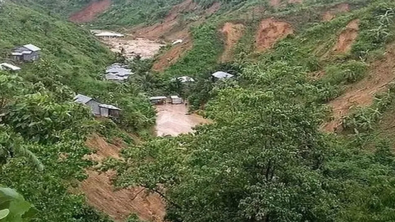 ৩ বিভাগে ভারি বৃষ্টির আভাস, পাহাড় ধসের শঙ্কা