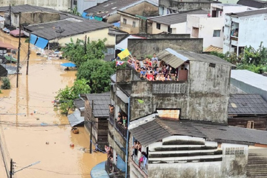 থাইল্যান্ডে ভয়াবহ বন্যায় মৃতের সংখ্যা বেড়ে ১৬২
