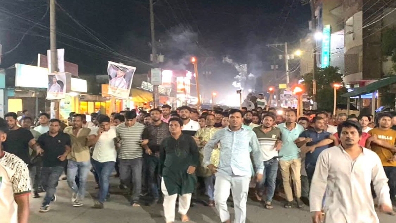 বাঁশখালীতে সালাহউদ্দিনের বিরুদ্ধে কটাক্ষ করে বক্তব্য রাখার প্রতিবাদে ছাত্রদলের বিক্ষোভ মিছিল