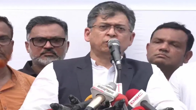 ‘পিআর পদ্ধতি খায়, না মাথায় দেয়’: সালাহউদ্দিন আহমেদ