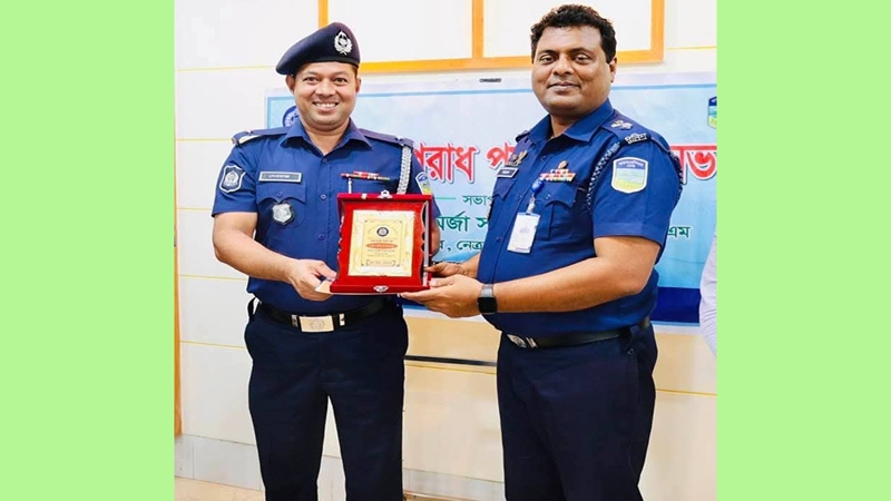 নেত্রকোণা জেলা শ্রেষ্ঠ ওসি নির্বাচিত হলেন শাহনেওয়াজ