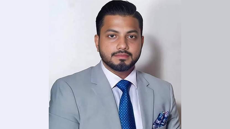 অজ্ঞাত ছাত্রনেতার বক্তব্যে ইশরাক হোসেনের ক্ষোভ