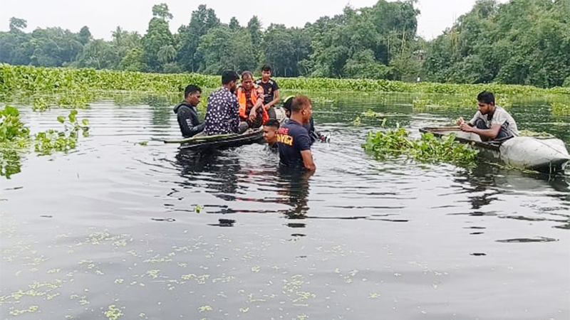কুমারখালী নদীতে গোসল করতে গিয়ে তরুণী নিখোঁজ