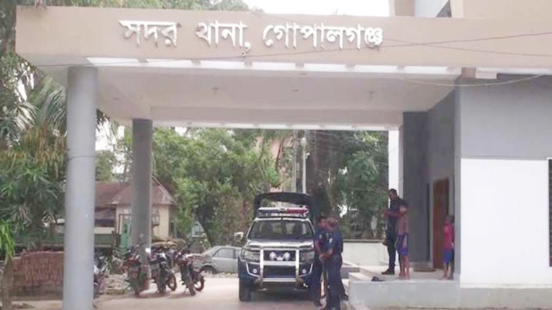 গোপালগঞ্জে যৌথ বাহিনীর অভিযানে আটক ২০