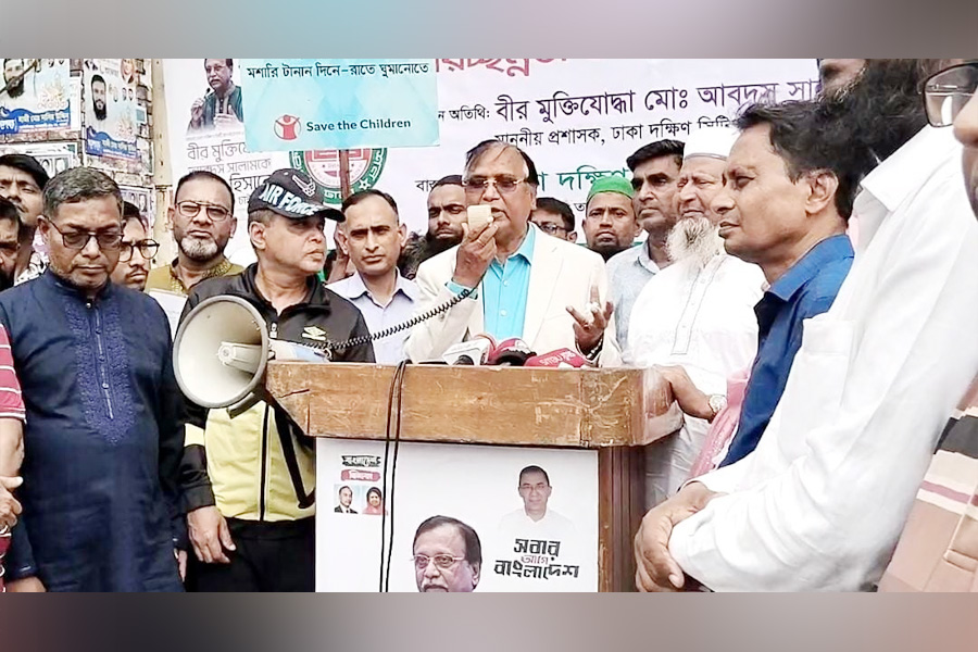 নখের কালি মুছার আগেই দাবি পূরণ করছেন প্রধানমন্ত্রী