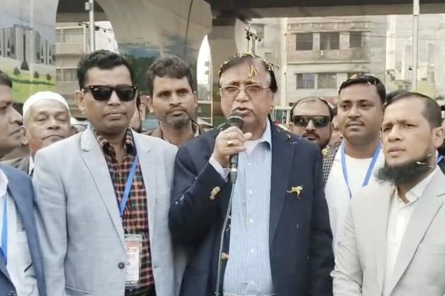 পরিচ্ছন্ন ঢাকা গড়তে শ্রমজীবীদের অবদান অনস্বীকার্য: আবদুস সালাম