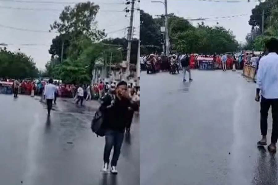 মহাখালী-তেজগাঁও সড়ক অবরোধ, যান চলাচল বন্ধ