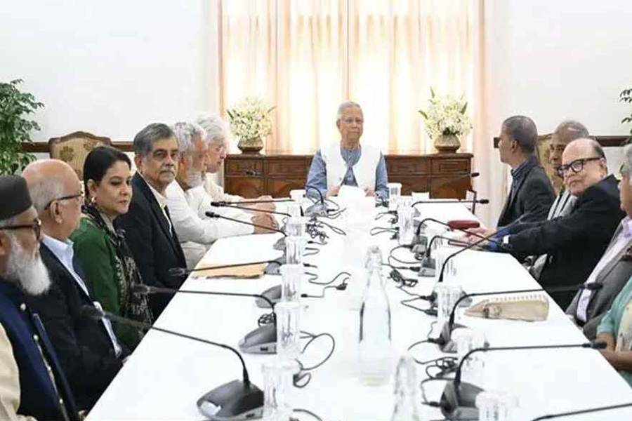 উপদেষ্টা পরিষদের বৈঠকে খালেদা জিয়ার নির্বিঘ্ন চিকিৎসা নিয়ে আলোচনা